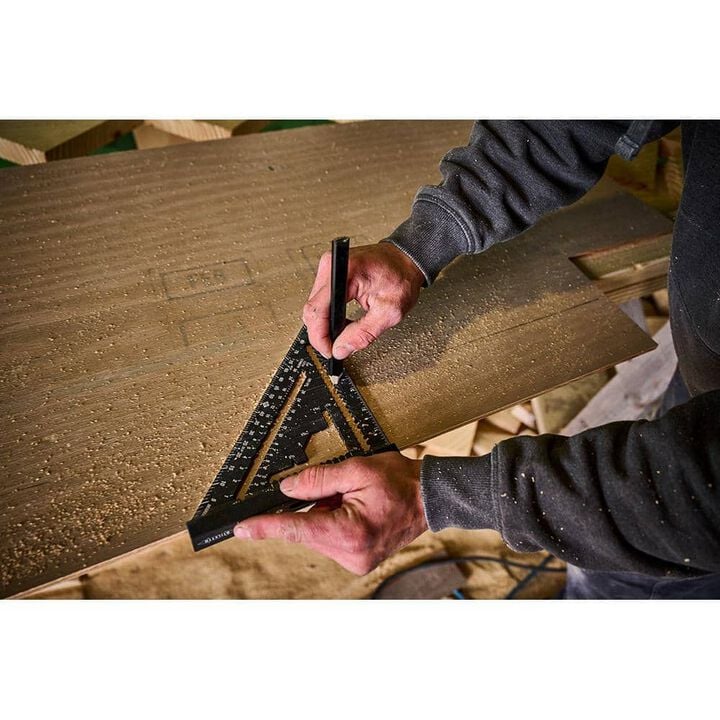 Stiletto 7 Inch Carpenter Square with Level, 4-1/2 Inch Trim Square Bundle, large image number 6