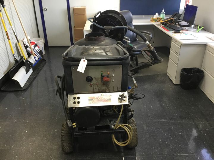 Aaladin Cleaning Systems 14-430SC 3000 PSI 4 GPM 230V Hot Pressure Washer Used, large image number 2