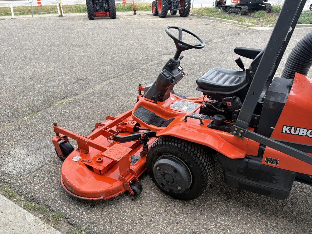 Kubota F3060 72 Inch 4WD Front-Mount Diesel Mower Used 2005, large image number 5
