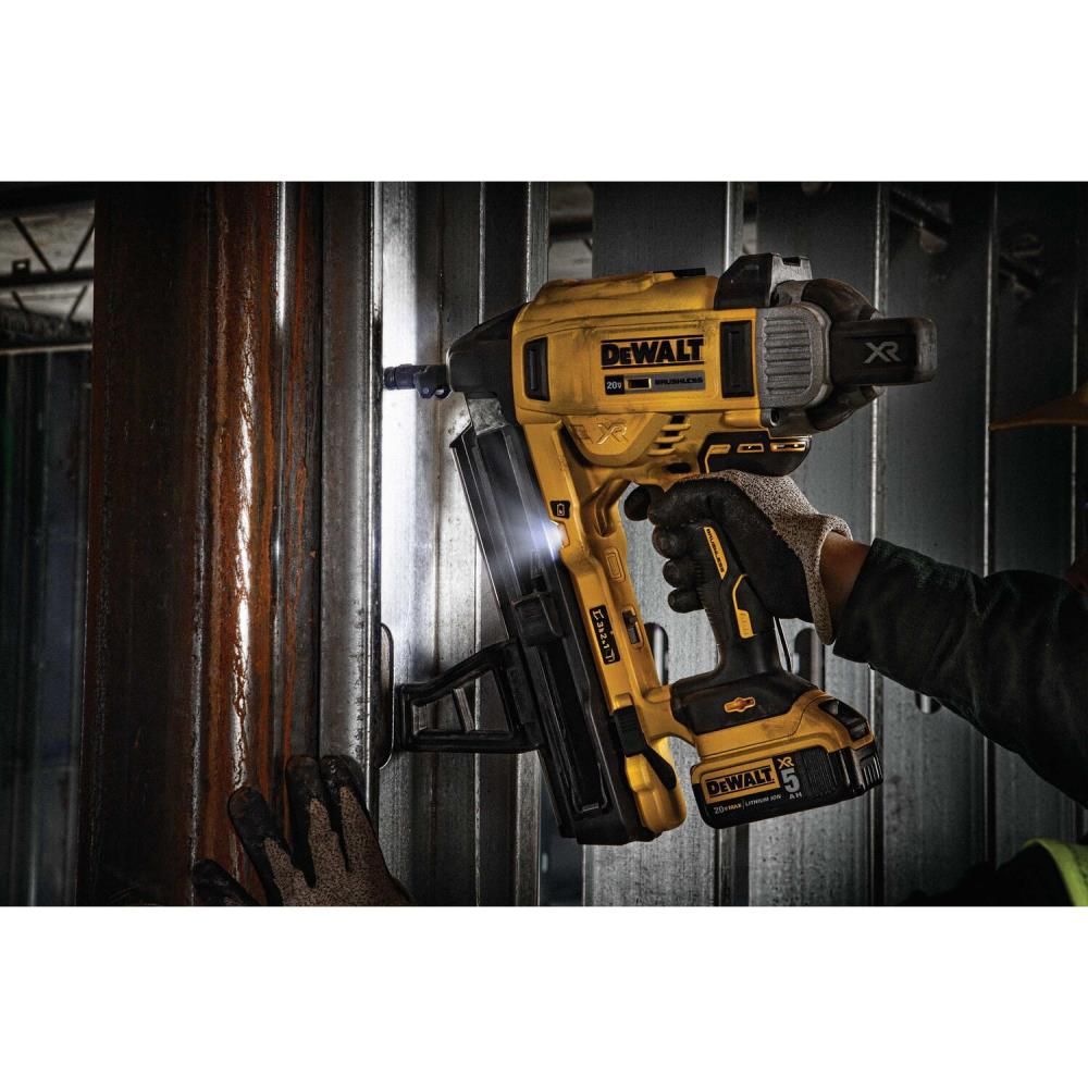 DEWALT 20V MAX Cordless Concrete Nailer Kit, large image number 8
