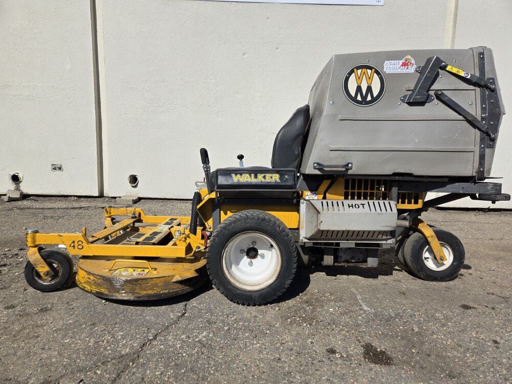 Walker T25I 48 Inch Front Mount Riding Mower Used 2018, large image number 17
