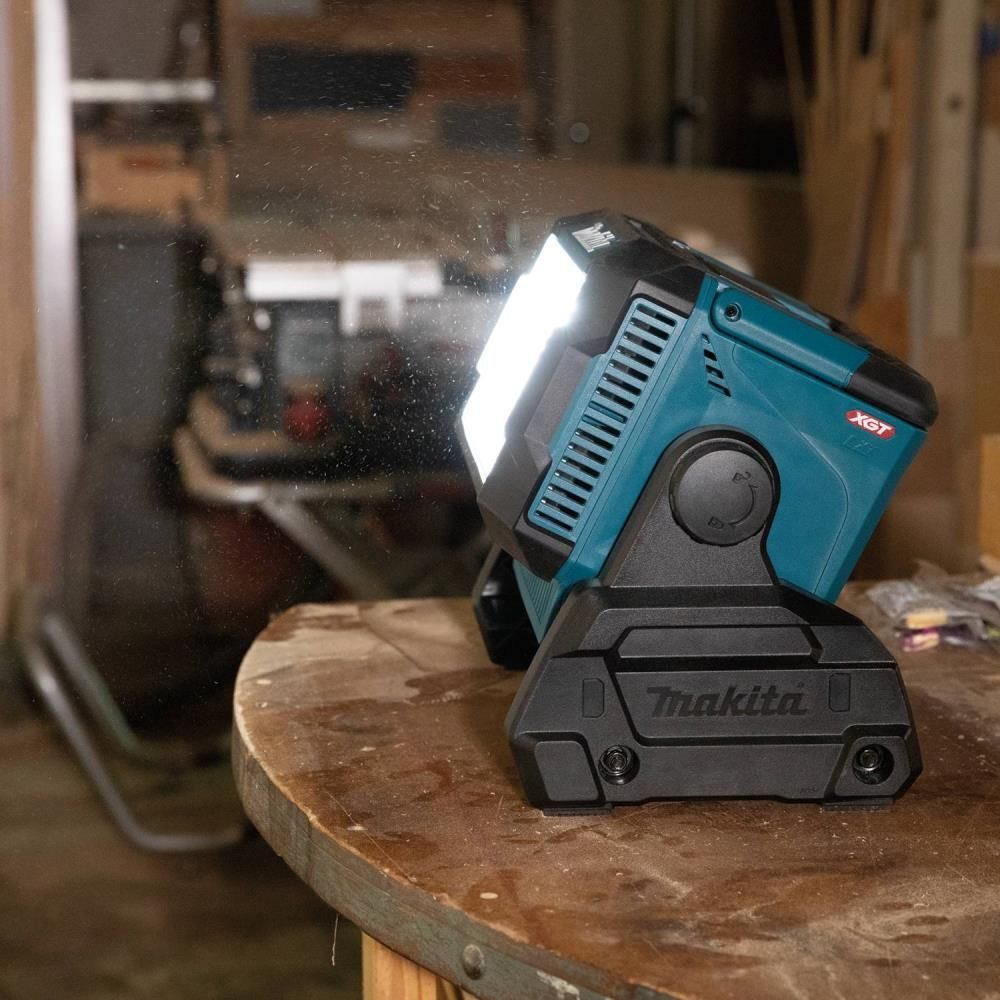 Makita 40V max XGT Cordless Work Light (Bare Tool), large image number 4