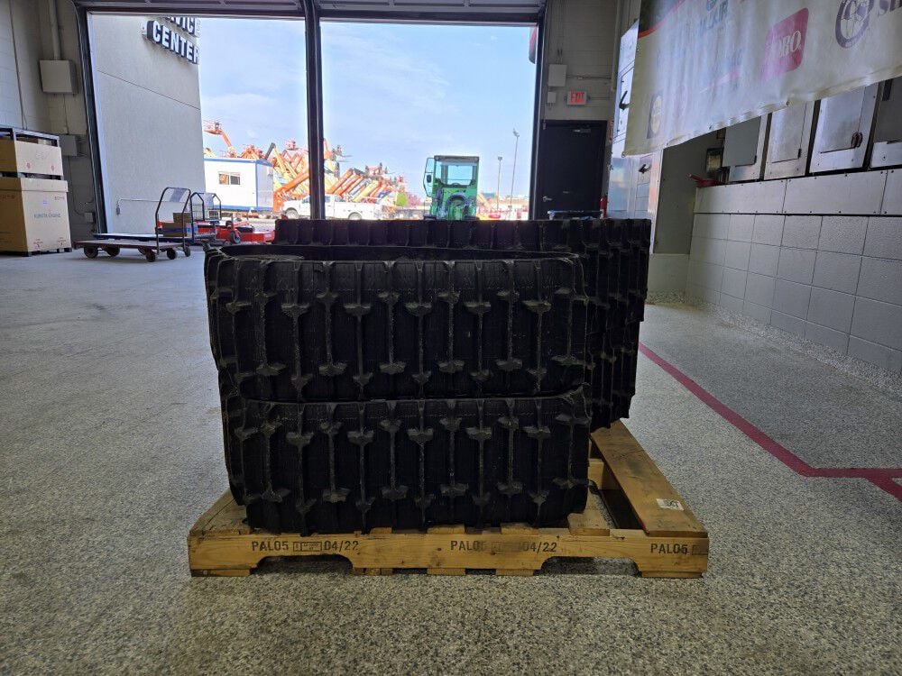 Camso UTV 4S1 Track System Set 4 Pieces Used, large image number 5
