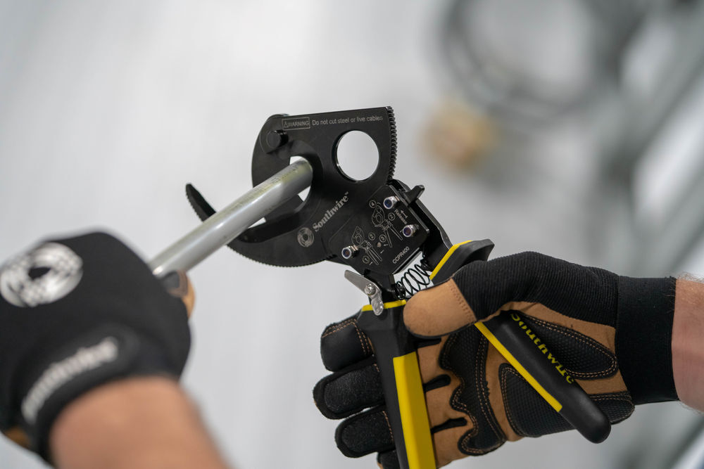 Southwire Ratcheting Cable Cutters, large image number 5