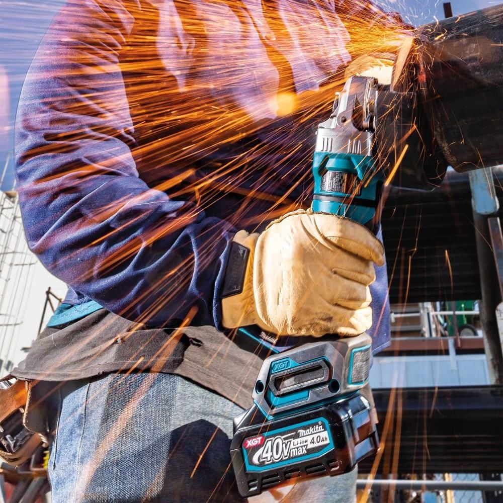 Makita 40V max XGT Cordless 4-1/2 in / 6 in Paddle Switch Angle Grinder 4Ah Kit, large image number 6