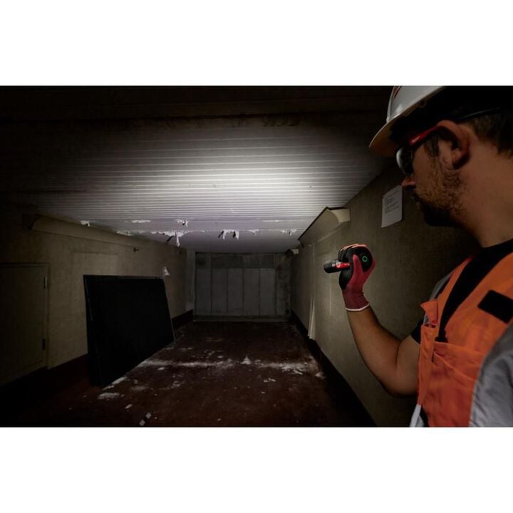 Milwaukee REDLITHIUM USB Flashlight Kit 2000 Lumen Slide Focus, large image number 8