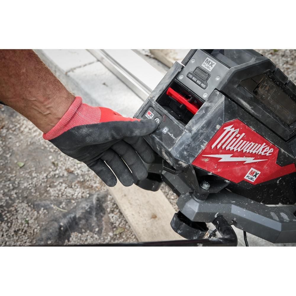 Milwaukee MX FUEL Vibratory Screed Kit, large image number 21