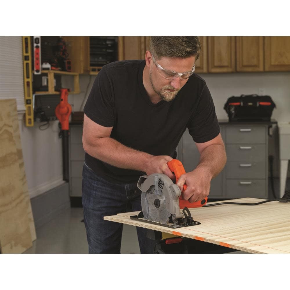 Black and Decker 13-Amp 7-1/4-in Corded Circular Saw, large image number 5