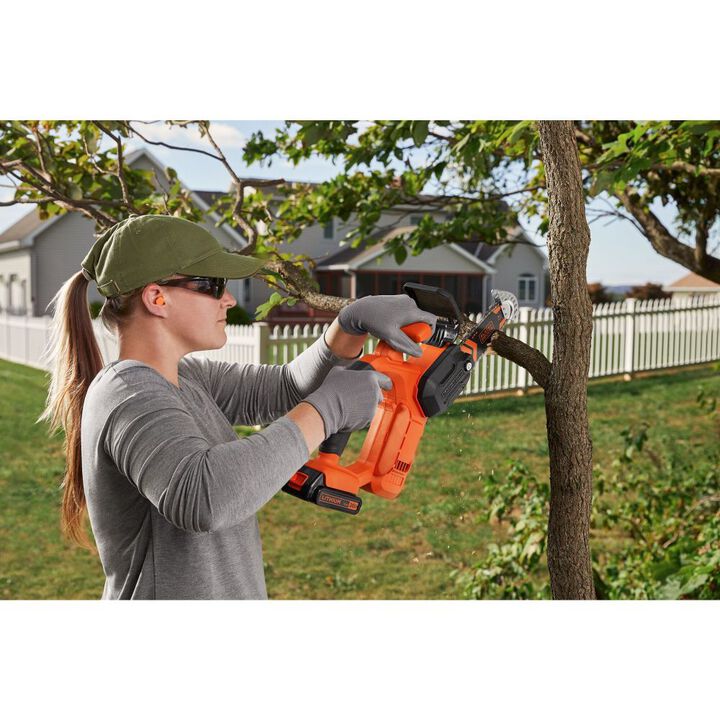 Black and Decker 20V MAX* Pruning Chainsaw Kit, large image number 4