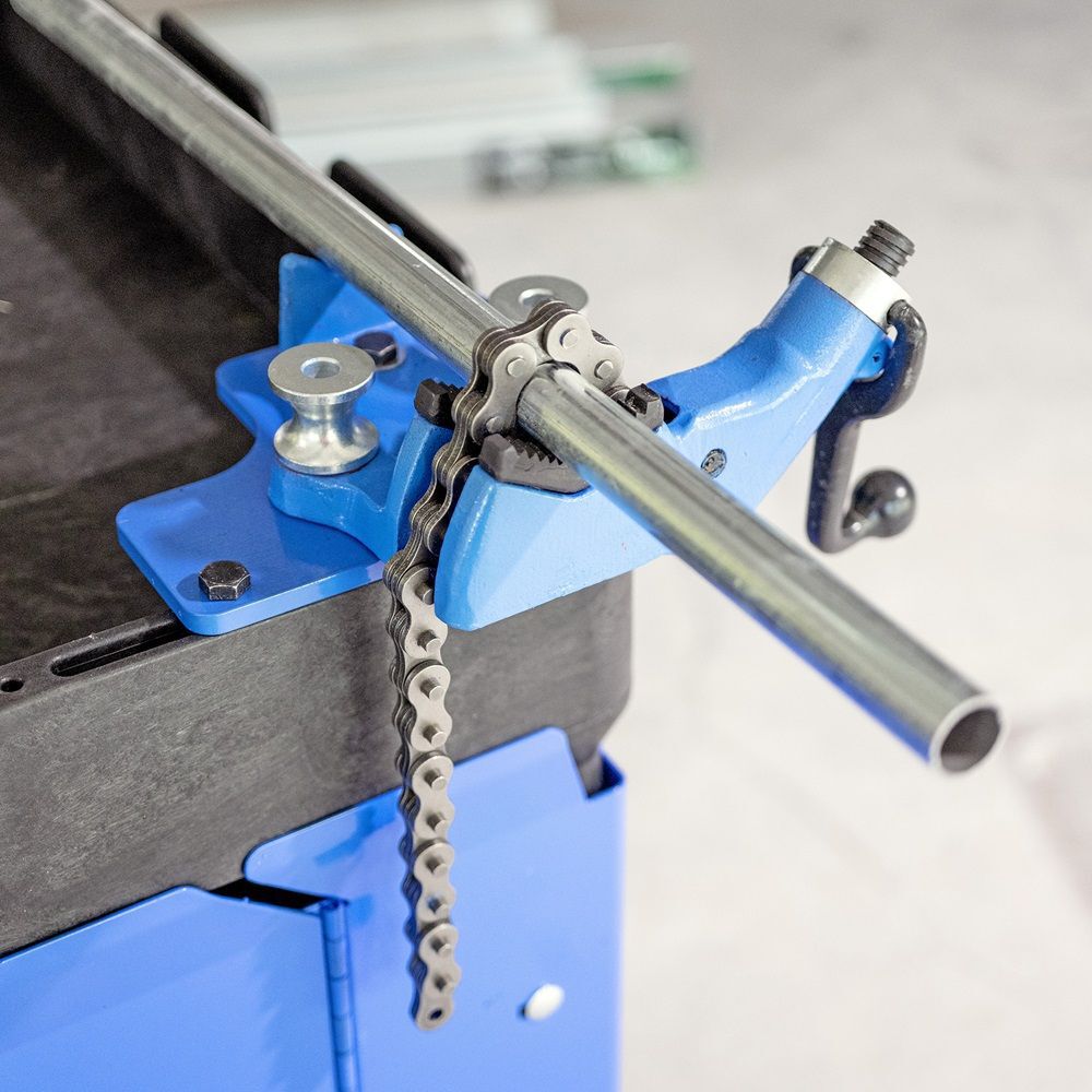 Magnum Tool Group 2.5 Inch Bench Chain Vise for Service Carts, large image number 2