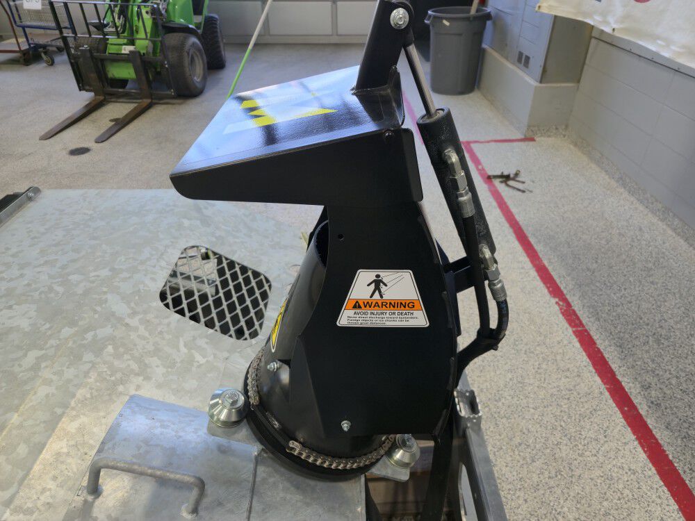 MUSKOX 84 Inch 17-50 GPM Hydraulic Snow Blower, large image number 13