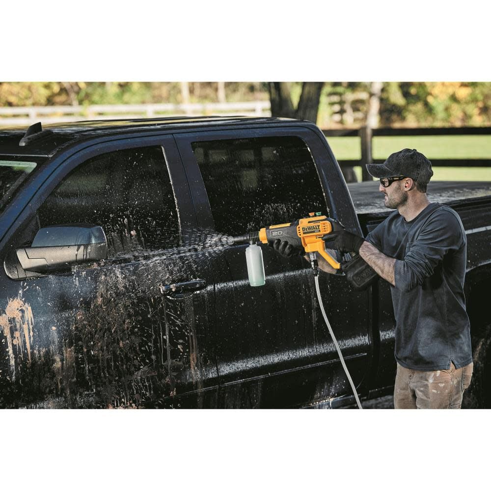 DEWALT 20V Max 550 PSI 1.0 GPM Battery Powered Cold Water Power Cleaner with 4 Spray Nozzles Bare Tool, large image number 8