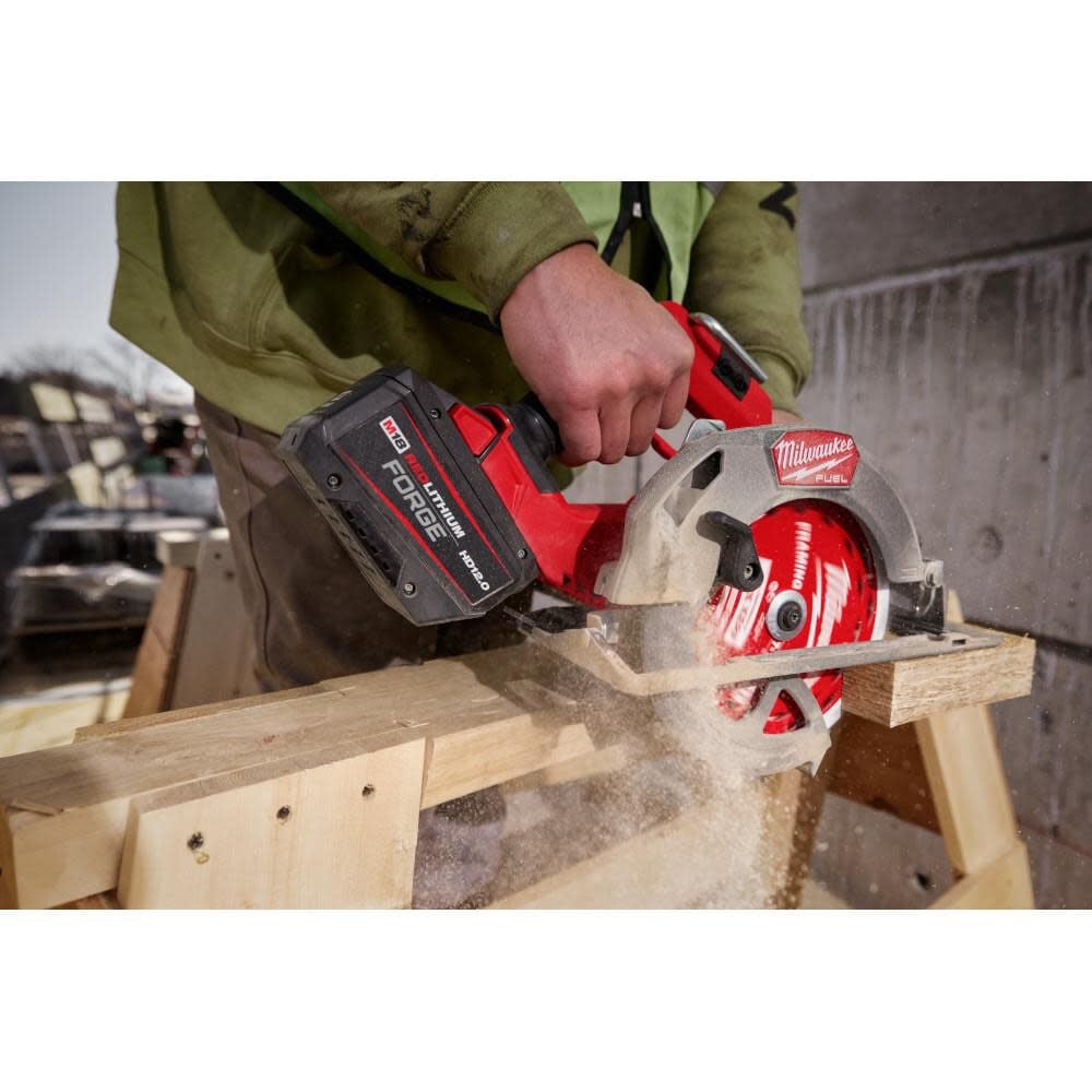 Milwaukee M18 REDLITHIUM FORGE HD 18V 12Ah Lithium Ion Power Tool Battery Pack with Fuel Indicator, large image number 14