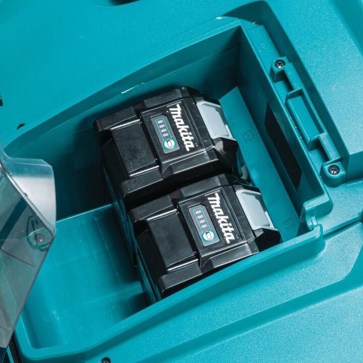Makita 40V max XGT 25-1/2 Inch Cordless Vacuum Sweeper 8 Ah Kit, large image number 10
