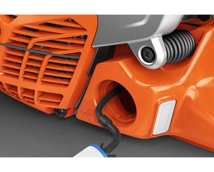 Husqvarna 562 XP Mark II 24 Inch and C83 Chain 4.7HP Gas-Powered Chainsaw, large image number 12