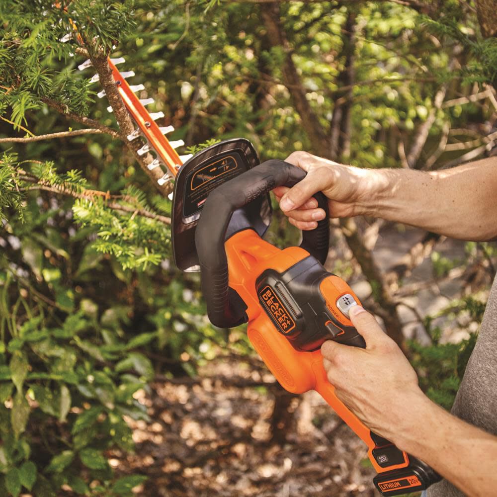 Black and Decker 20V MAX Lithium 22 Inch POWERCUT Hedge Trimmer, large image number 7
