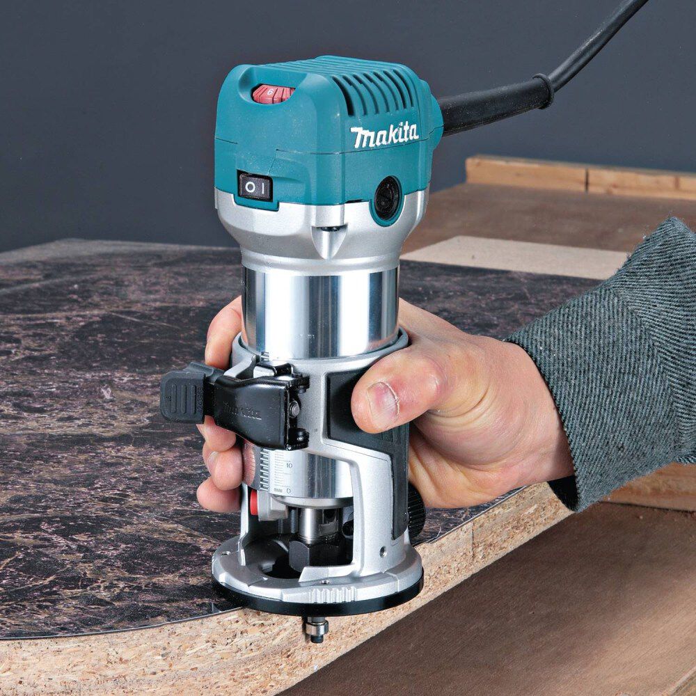 Makita 1-1/4 HP Compact Router, large image number 3