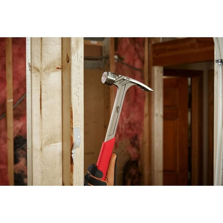 Milwaukee 28oz Milled Face Framing Hammer, large image number 7