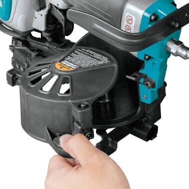 Makita 1-3/4in Coil Roofing Nailer, large image number 2