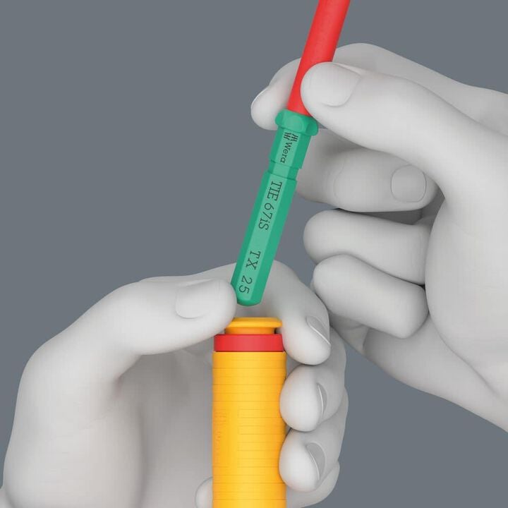 Wera Tools 7508 VDE 0.4-2.0 Nm Kraftform Insulated Safe Torque Screwdriver, large image number 2