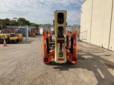 JLG 35 Ft. Tow-Pro Boom Lift Towable, large image number 9