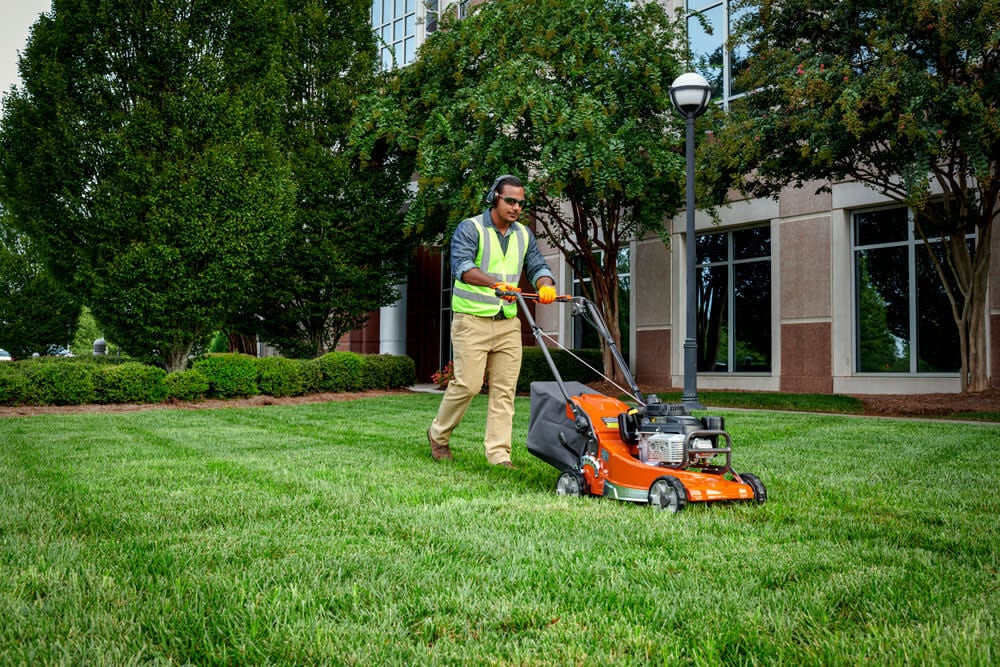 Husqvarna push mower gas clearance
