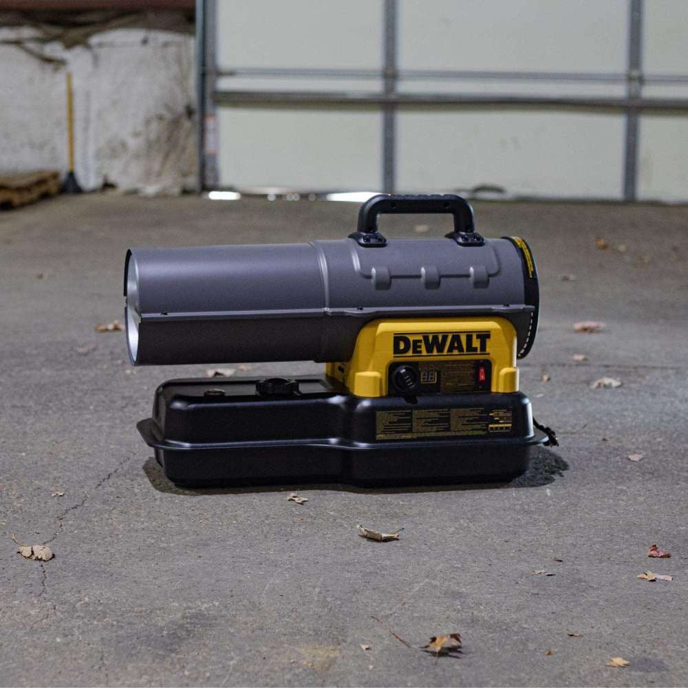 DEWALT 80000 BTU 2000 Sq Ft Area Forced Air Kerosene Portable Heater, large image number 2