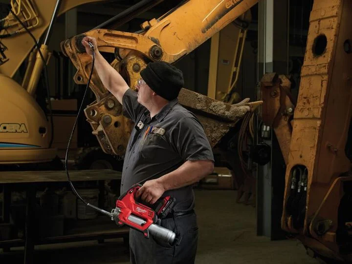 Milwaukee M18 2-Speed Grease Gun 2CT Kit, large image number 18