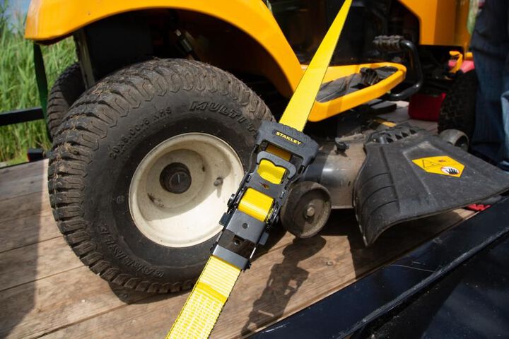 Stanley S1007 Ratchet Tie Down Straps 1.5in x 16' Heavy Cargo Hauling 3300 lbs Break Strength 2pk, large image number 1