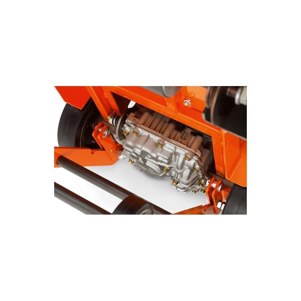 Husqvarna Construction 24 Inch Gas Flat Saw, 20.8 HP Petrol Engine, large image number 4