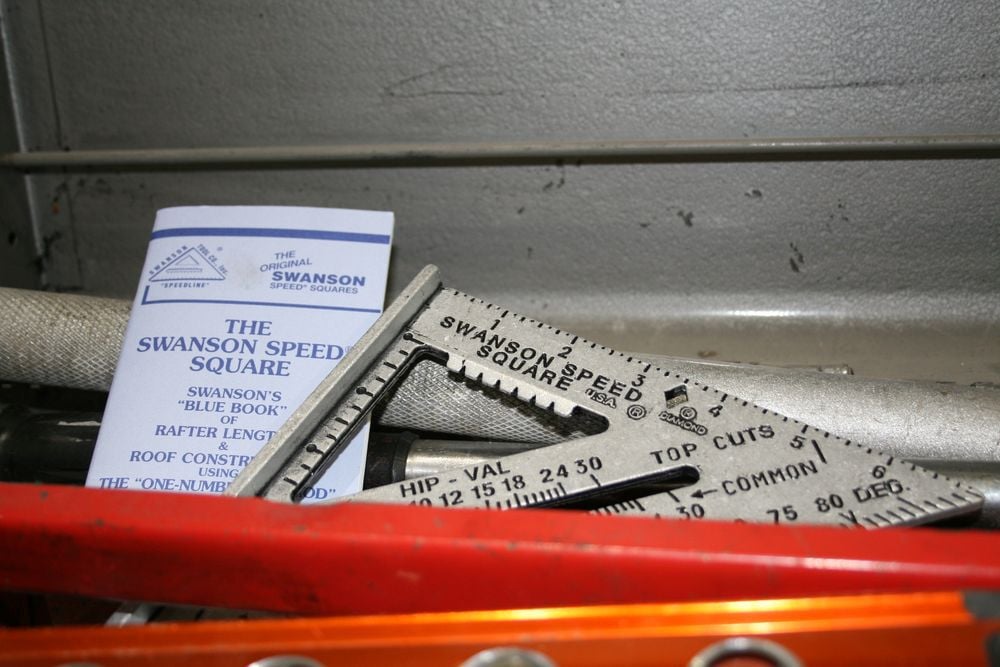 Swanson Tool Speed Square with Black Markings Blue Book, large image number 7