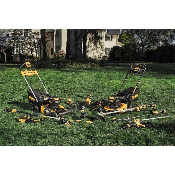 DEWALT 20V MAX 22in Hedge Trimmer Pole Kit, large image number 3