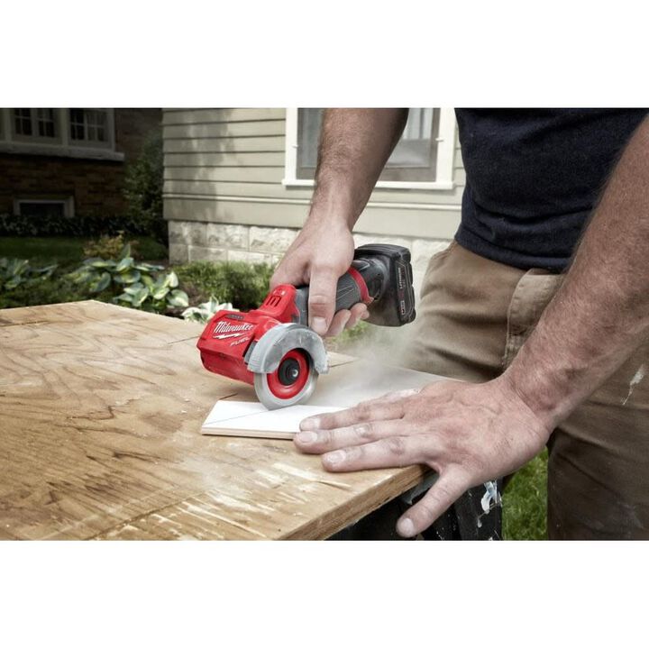 Milwaukee M12 3 Inch Compact Cut Off Tool with CP 2Ah & XC 4Ah Kit Bundle, large image number 11