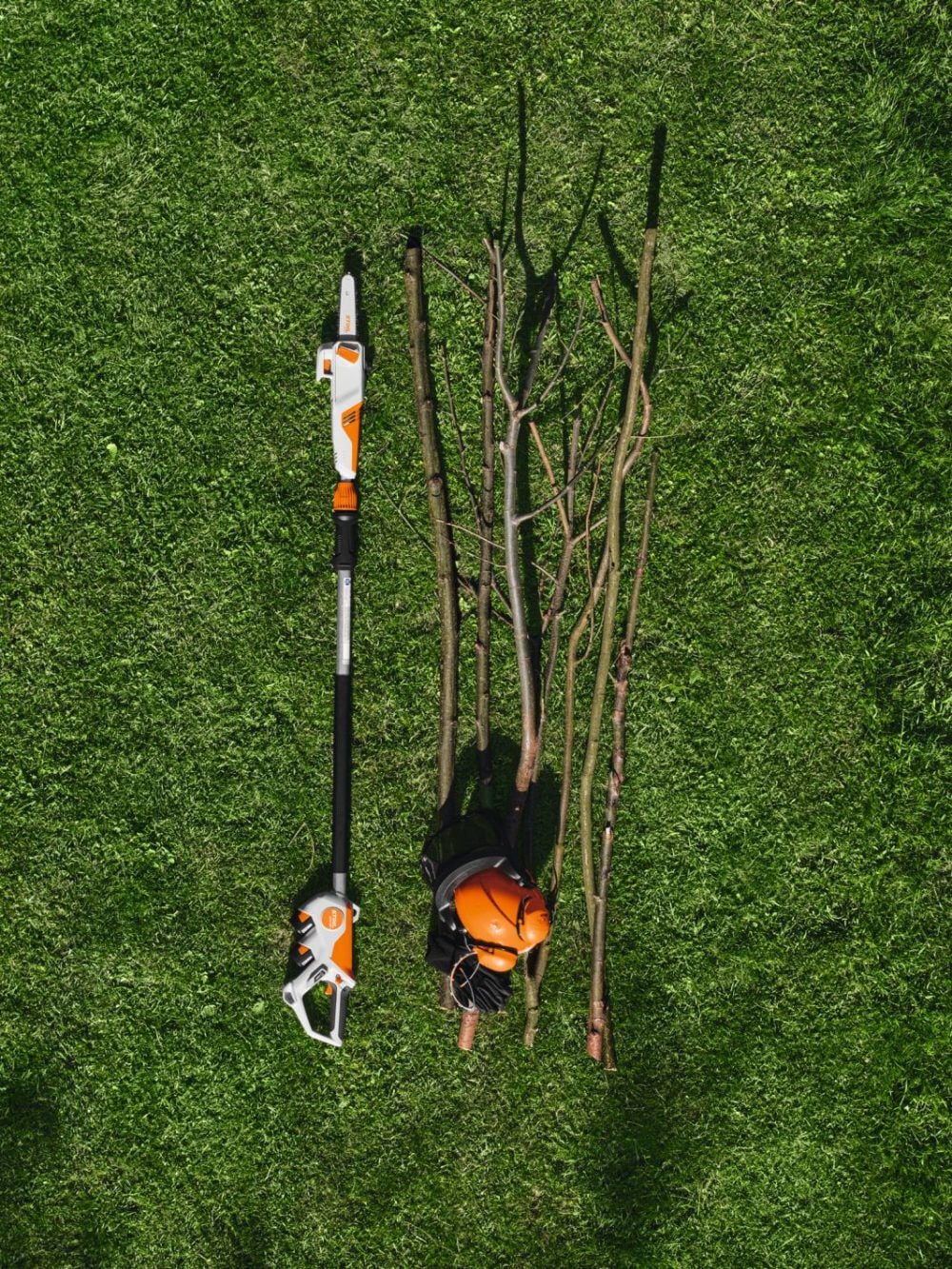 Stihl HTA 30 Pole Pruner Kit with 2 AS 2 Batteries and Charger, large image number 4