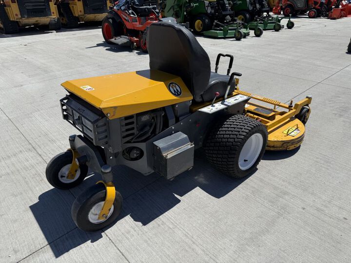 Walker B27i 48 Inch 26.5HP Zero-Turn Mower Used 2020, large image number 4