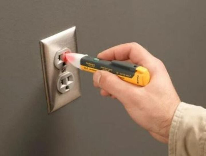 Fluke ACV Detector 90-1000V, large image number 1
