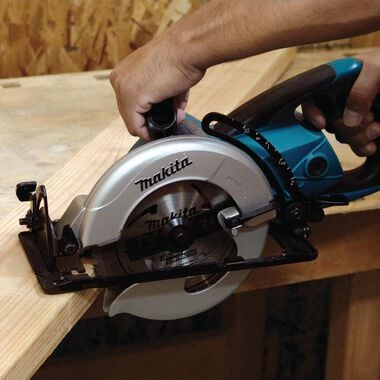 Makita 7 1/4in Corded Hypoid Circular Saw, large image number 3
