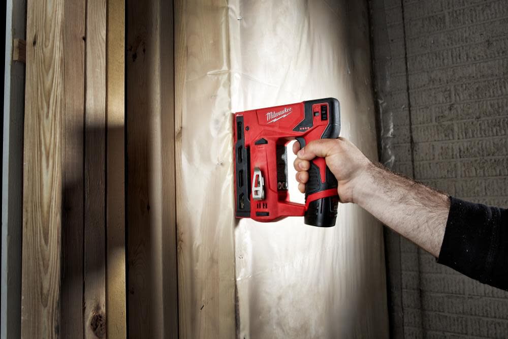 Milwaukee M12 3/8 in. Crown Stapler-Reconditioned (Bare Tool), large image number 6