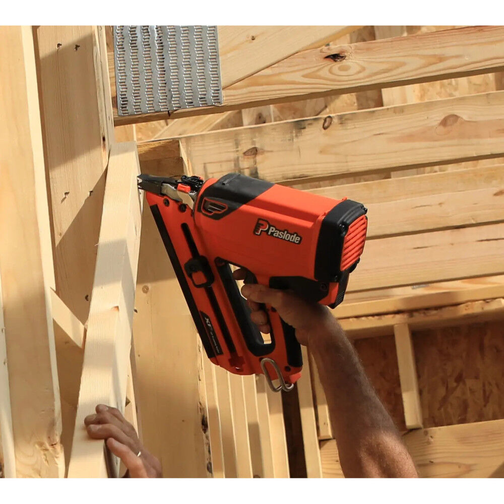 Paslode CFN325XP Cordless XP 30 Deg Battery Powered Framing Nailer