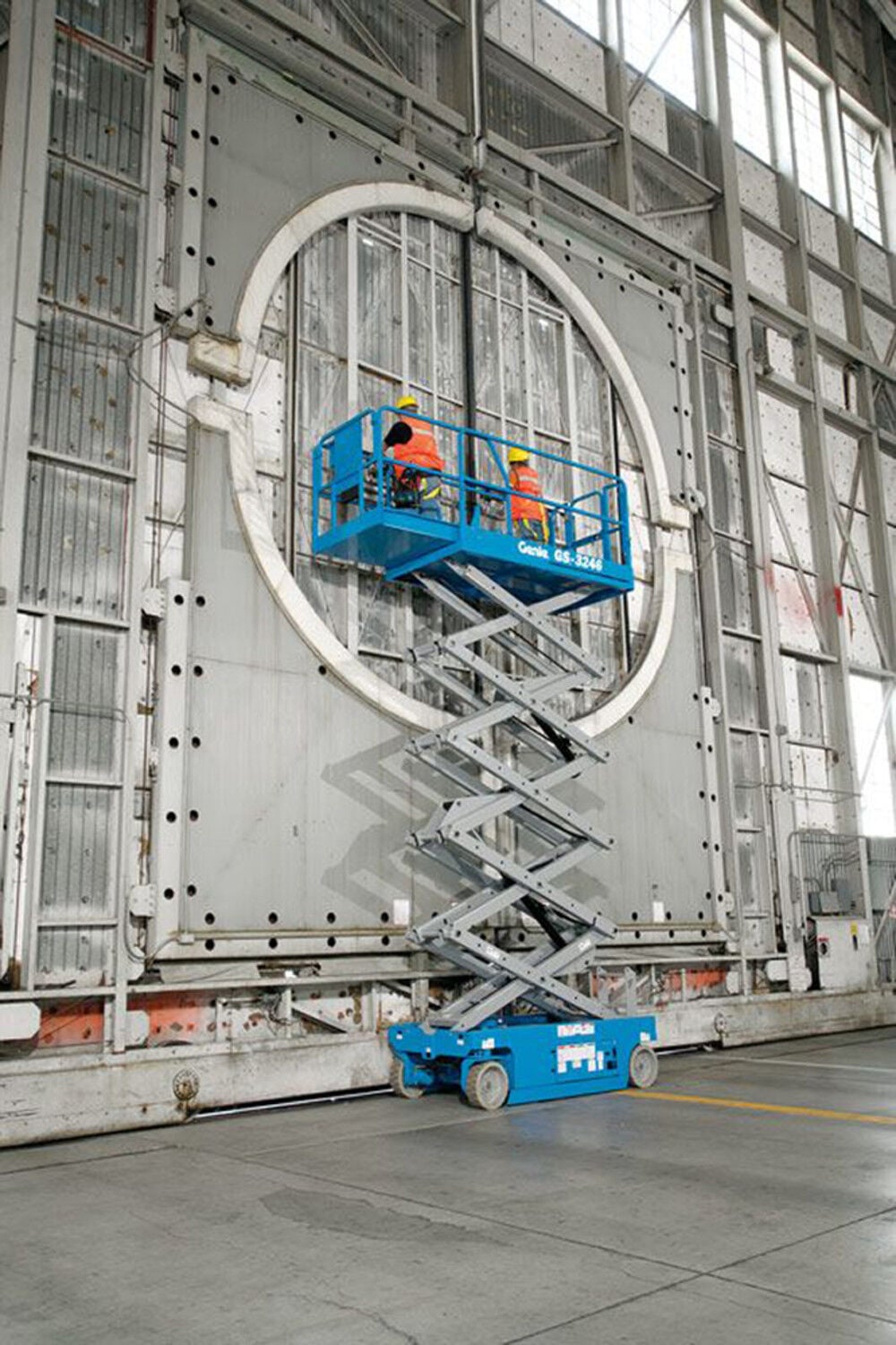Genie 32' Scissor Lift 46in Width Electric with E-Drive, large image number 9
