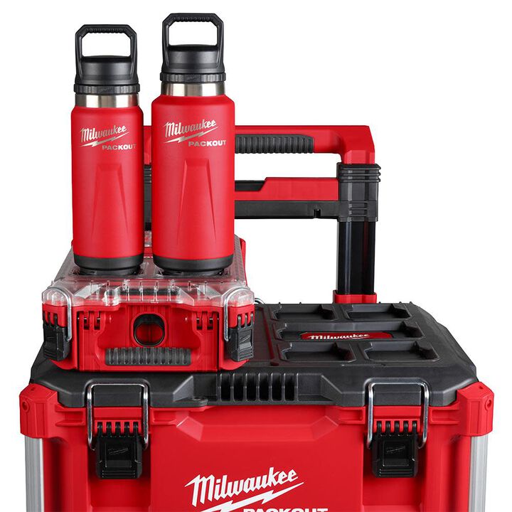 Milwaukee PACKOUT 36oz Insulated Bottle with Chug Lid Red, large image number 4