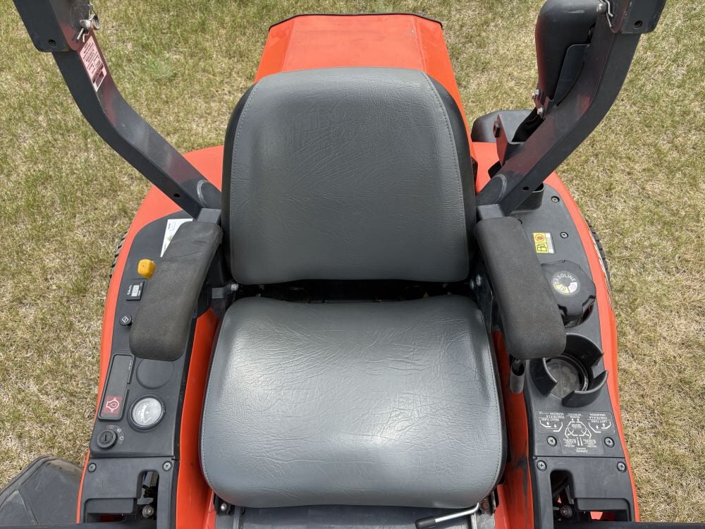 Kubota ZG222 48 Inch Gas Zero-Turn Lawn Mower Used 2016, large image number 12