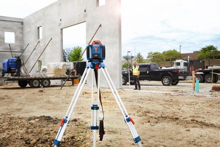 Bosch REVOLVE900 Self-Leveling Horizontal/Vertical Rotary Laser Kit, large image number 6