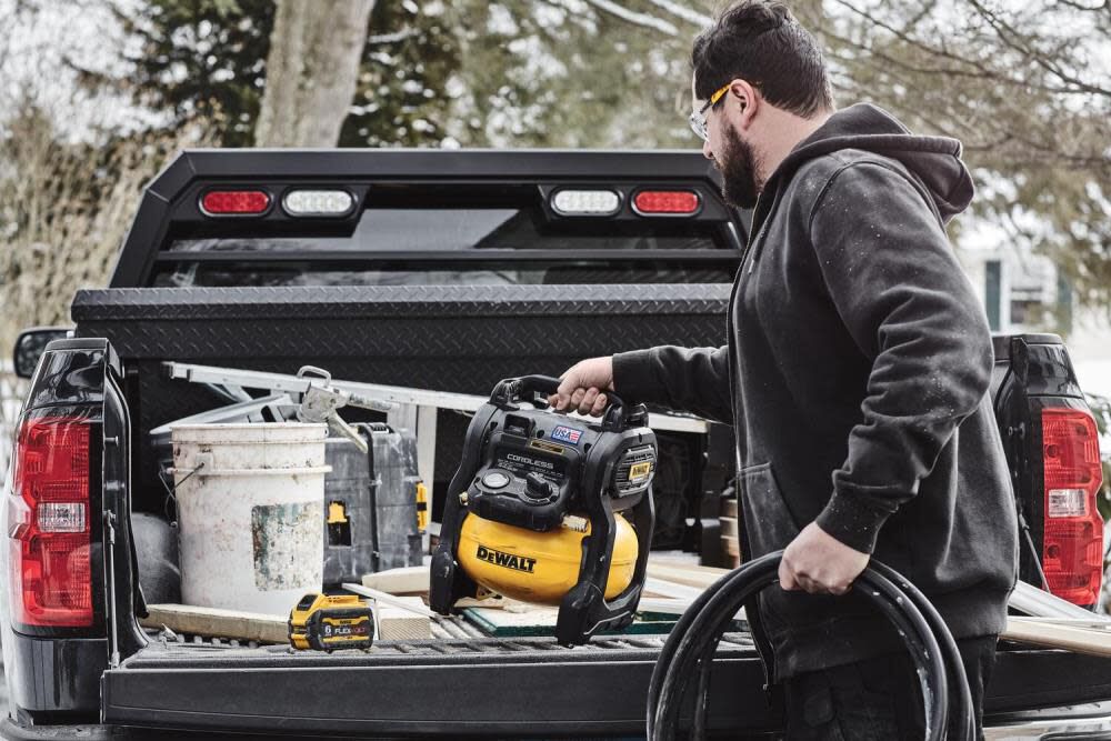 DEWALT 20V MAX Air Compressor 2 1/2 Gallon Brushless Cordless (Bare Tool), large image number 9