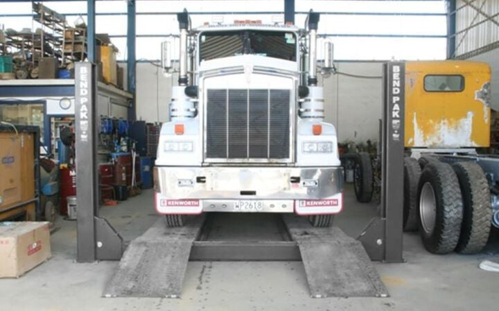 Bendpak HDS-27 Heavy Duty Truck Lift Extended Ramps 27000 lbs Capacity, large image number 3