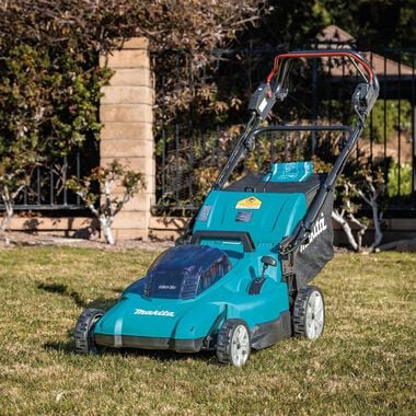 Makita 36V 18V X2 LXT 19in Lawn Mower Self Propelled 5Ah Kit with 4 Batteries, large image number 5