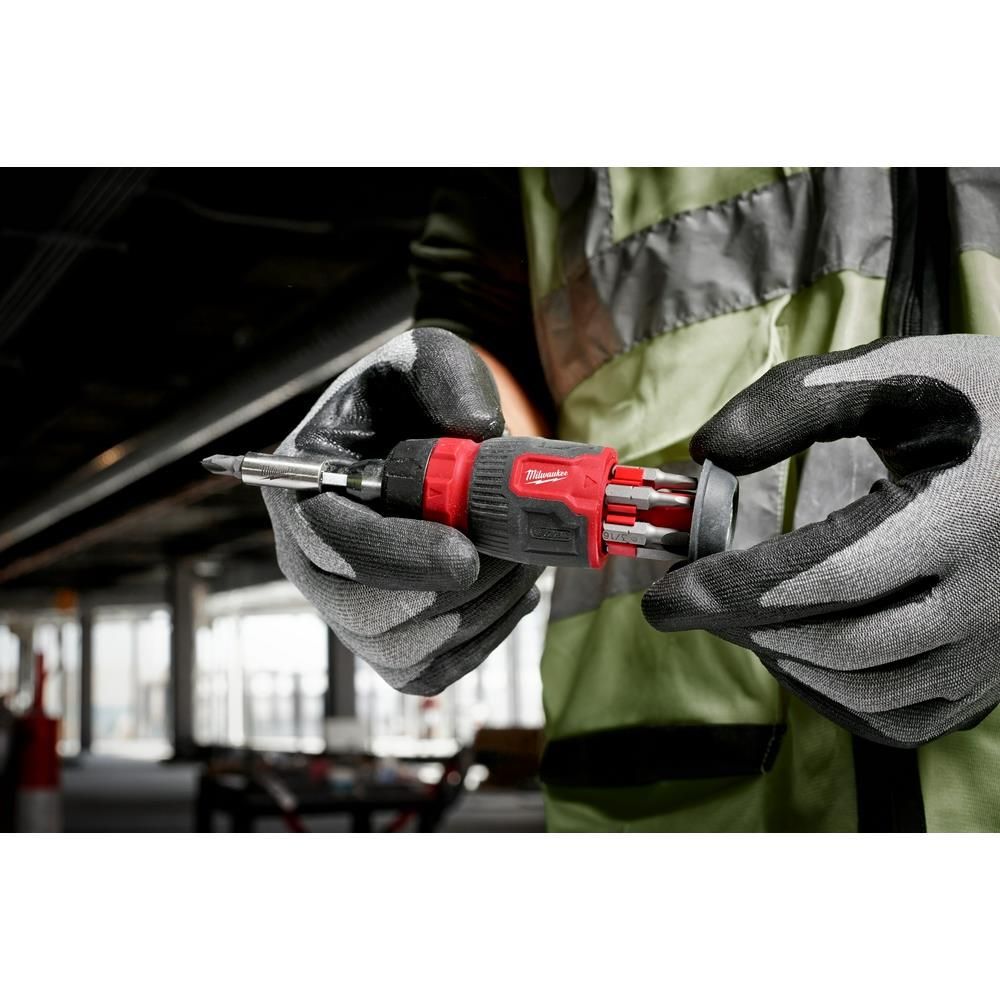 Milwaukee 8-in-1 Ratcheting Compact Multi-Bit Screwdriver, large image number 5