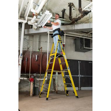 Werner Podium 6-ft Fiberglass 375-lb Type IAA Step Ladder, large image number 7