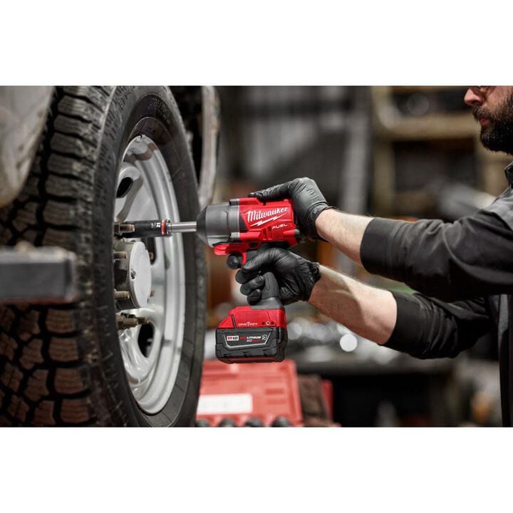 Milwaukee M18 REDLITHIUM XC 18V 5Ah Lithium Ion Resistant Power Tool Battery Pack with Fuel Indicator, large image number 9