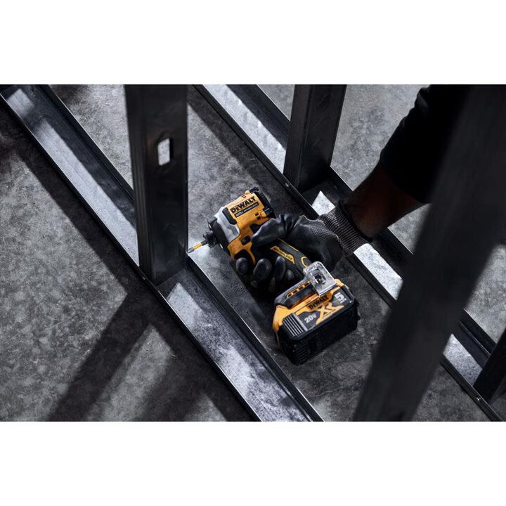 DEWALT 20V MAX 1/4in Impact Driver & Reciprocating Saw Combo Kit Bundle, large image number 8
